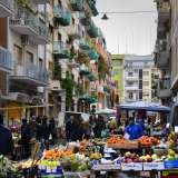 ...quella che sino al 2019 era ravvivata da un colorato mercato all�aperto