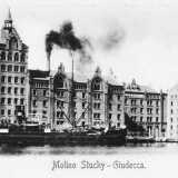 ...a costruire sull�isola della Giudecca a Venezia l�imponente Molino Stucky