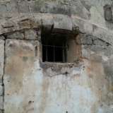 Convento di via delle Murge: una finestra con inferriate