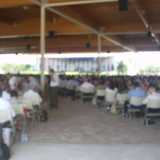 L'assemblea sotto il gazebo
