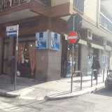 Il bar che ha subito il furto � ad angolo tra via Tanzi 7 e via Mola, 34/a e 34/b 