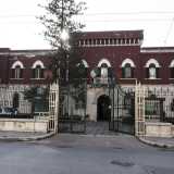 Su corso Alcide de Gasperi si trova l�entrata del carcere cittadino, presente in citt� dal 1926