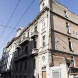Ad angolo con via Cagnazzi ecco l�antico palazzo Zippitelli