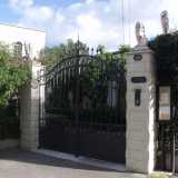 Il cancello del Monastero Santa Teresa Nuova