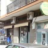 Accanto al bar c'� il centro estetico dal quale i ladri sono penetrati perforando una parete
