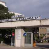 Sarebbe quindi necessario proseguire, arrivare all�incrocio con viale Gramsci e finalmente portarsi su via Moro per ritrovarsi dopo un centinaio di metri di fronte all�ospedale