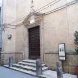 La chiesa di San Michele, con annesso convento (che ospita il conservatorio provinciale), costruiti nel 1763 grazie al lascito del nobile Giovanbattista Protontino.  
