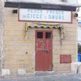 La pescheria storica �Cicce �u gnure� oggi chiusa, di cui � rimasta solo l�insegna in bellavista