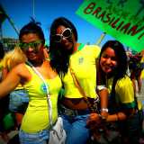 Bari, corteo di brasiliani