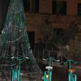 Le biciclette e l'albero di Natale