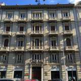 Il palazzo Stoppelli fu voluto nel 1919 da un ricco commerciante di olio