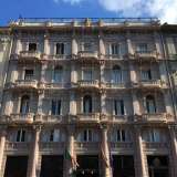 L'hotel Oriente, Progettato dall�ingegner Orazio Santalucia (del 1928). Dopo aver ospitato un cinema e un teatro ha relegato parte del suo spazio a una sala bingo