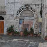 Piazza Albibocca e il suo antico rudere