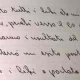 Un esempio di scrittura che tende verso sinistra, che sta ad indicare un forte legame col passato