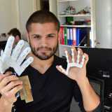 Nicholas Caporusso e il suo Dbglove