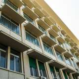 L�edificio fu realizzato su un�area di 18mila metri quadri per un totale di 200 vani e 180 posti letto