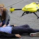Un drone che funge da ambulanza. Costruito da uno studente olandese, � equipaggiato con un drefribillatore ed � in grado di raggiungere rapidamente le vittime di attacco cardiaco