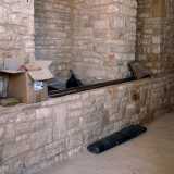 L'interno del vecchio castello come appare oggi in fase di restauro