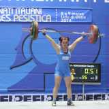 Giorgia Bordignon esegue un sollevamento
