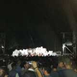 I ballerini e la banda sul palco principale