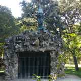 Un altro scorcio del parco: secondo la tradizione qui si aggira il duende, creatura mitologica che appare agli innamorati solo quando il loro rapporto � completamente sincero