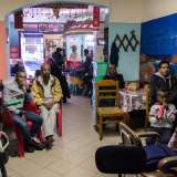Il circolo �Amici delle Mauritius�, un club che per� di mauriziano ha ben poco, visto che al suo interno troviamo etiopi, indiani e italiani che giocano insieme a carte, bevono birra e guardano la televisione