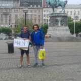I due ragazzi appena arrivati a Malm�, una citt� della Svezia 