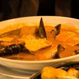 Lungo quai de Rive Neuve si pu� gustare la tipica zuppa di pesce �bouillabaisse�