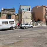 Gli edifici diroccati visti da lontano