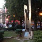 Installazione artistica dedicata alla memoria dei civili periti durante la strage di via Niccol� Dall'Arca