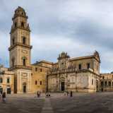 �2 stelle� - Lecce: Piazza Duomo 