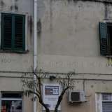 L'ultima parola "morte" � stata cancellata da una mano di pittura
