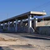 Proseguendo resta solo un edificio del Comune e la fermata della ferrovia su via Anastasio Ballestrero