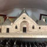 La miniatura di un monumento di Alberobello: il trullo sovrano, chiamato cos� perch� il pi� grande del paese