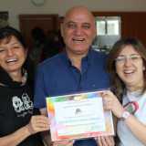Da destra a sinistra: Lucia Suriano, Madan Kataria e sua moglie Madhuri