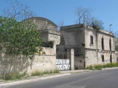 Bari: la mappa degli edifici abbandonati