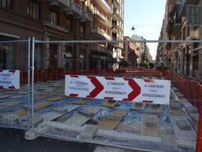 Bari, i cantieri della vergogna