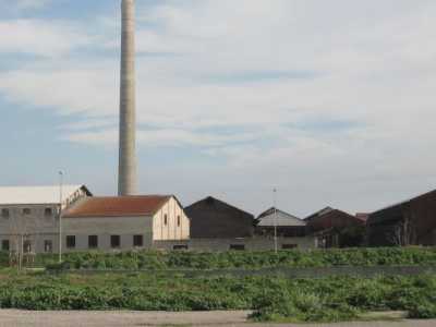 Ex Acciaierie Scianatico con la stupenda ciminiera resturata