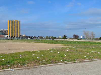 Degrado e prostituzione a Parco Perotti