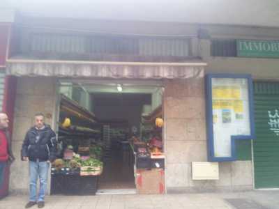 Il negozio di Giacinto, in viale Orazio Flacco n.18