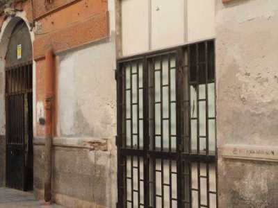 Un locale in via Cattaro, nel quartiere La Madonnella