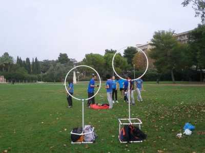I due anelli, cio� le porte dove segnare i gol