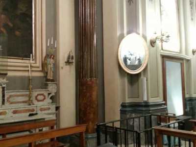 La colonna dietro la quale sarebbe apparsa Santa Fara 