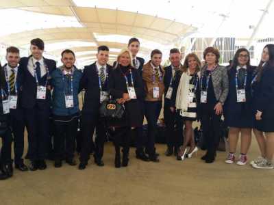 Il team vincitore del concorso Together in Expo 2015, indetto dal Ministero dell'Universit� e della ricerca