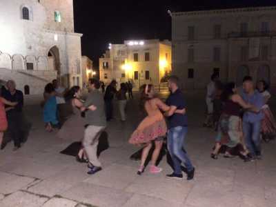 ... e poi torna a suddividersi in coppie