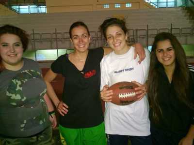 Le giovani atlete intervistate. Le due ragazze a sinistra sono Stefania e Ornella. La ragazza pi� a destra � Francesca