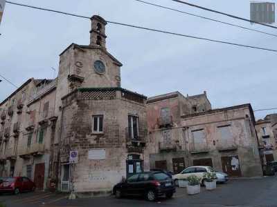 Piazza Fontana con la sua Torre dell�Orologio