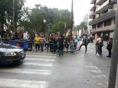 In migliaia in fila a Bari, nei pressi della Stazione, per le selezioni del Grande Fratello