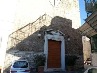 Foto 17: Chiesa di Santa Chiara. L'ex monastero oggi sede della nuova mensa Caritas