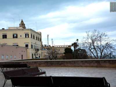 ...sorgeva nell�attuale largo Vito Maurogiovanni, quella che � oggi una grande terrazza attrezzata con panchine